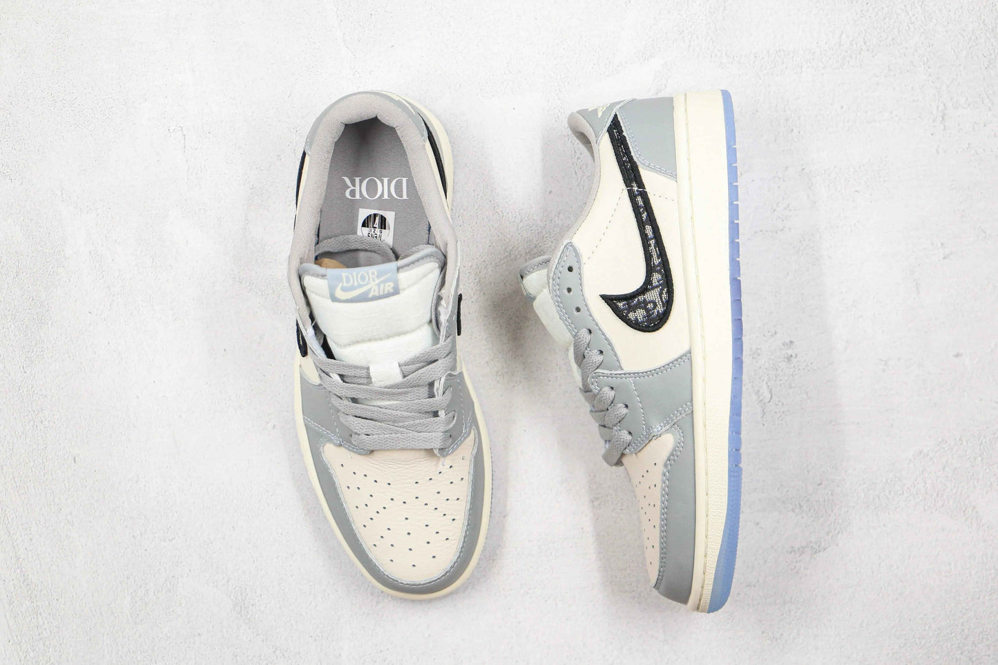 Custom Air Jordan 1 x DİOR High OG