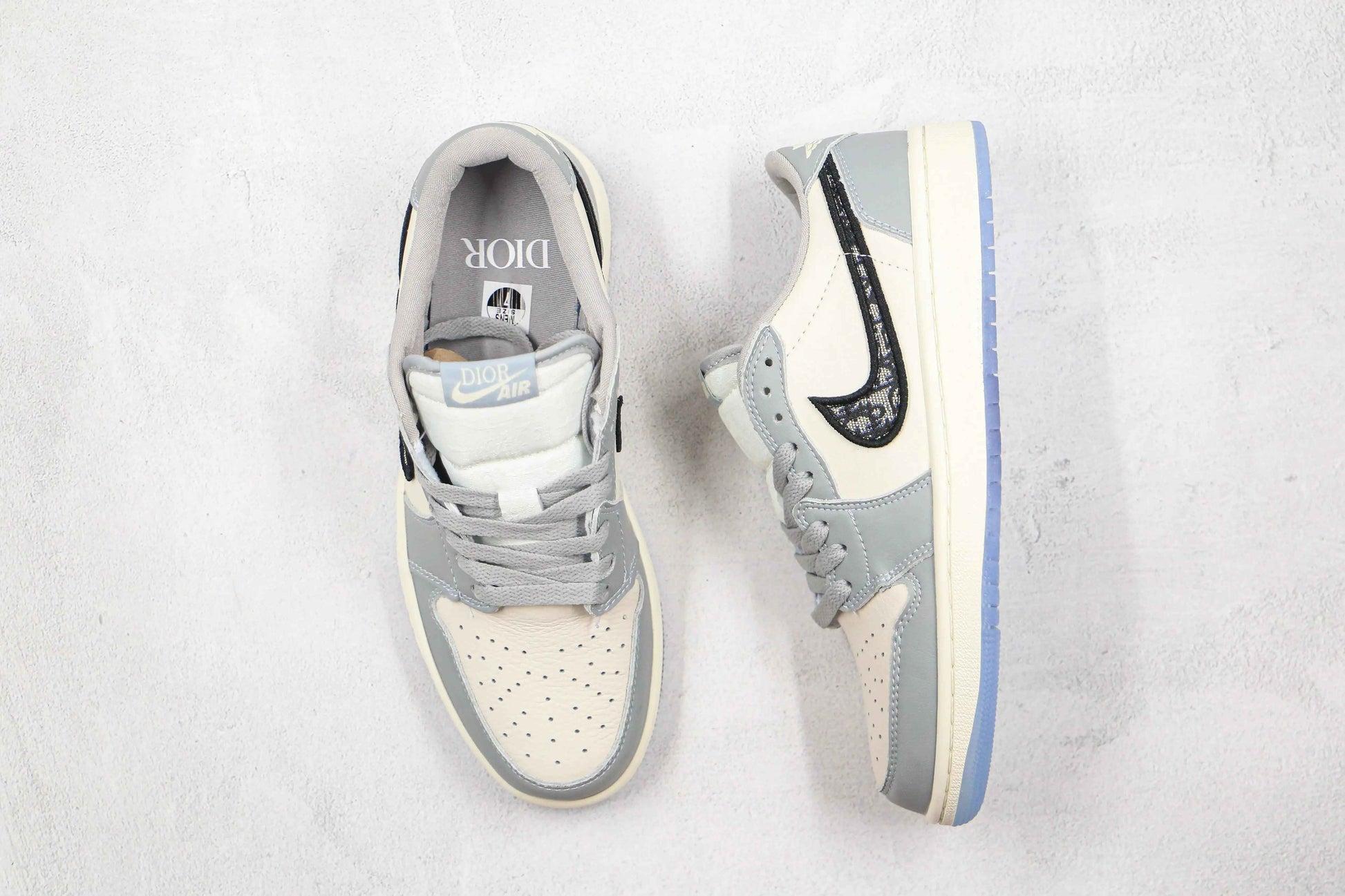 Custom Air Jordan 1 x DİOR High OG