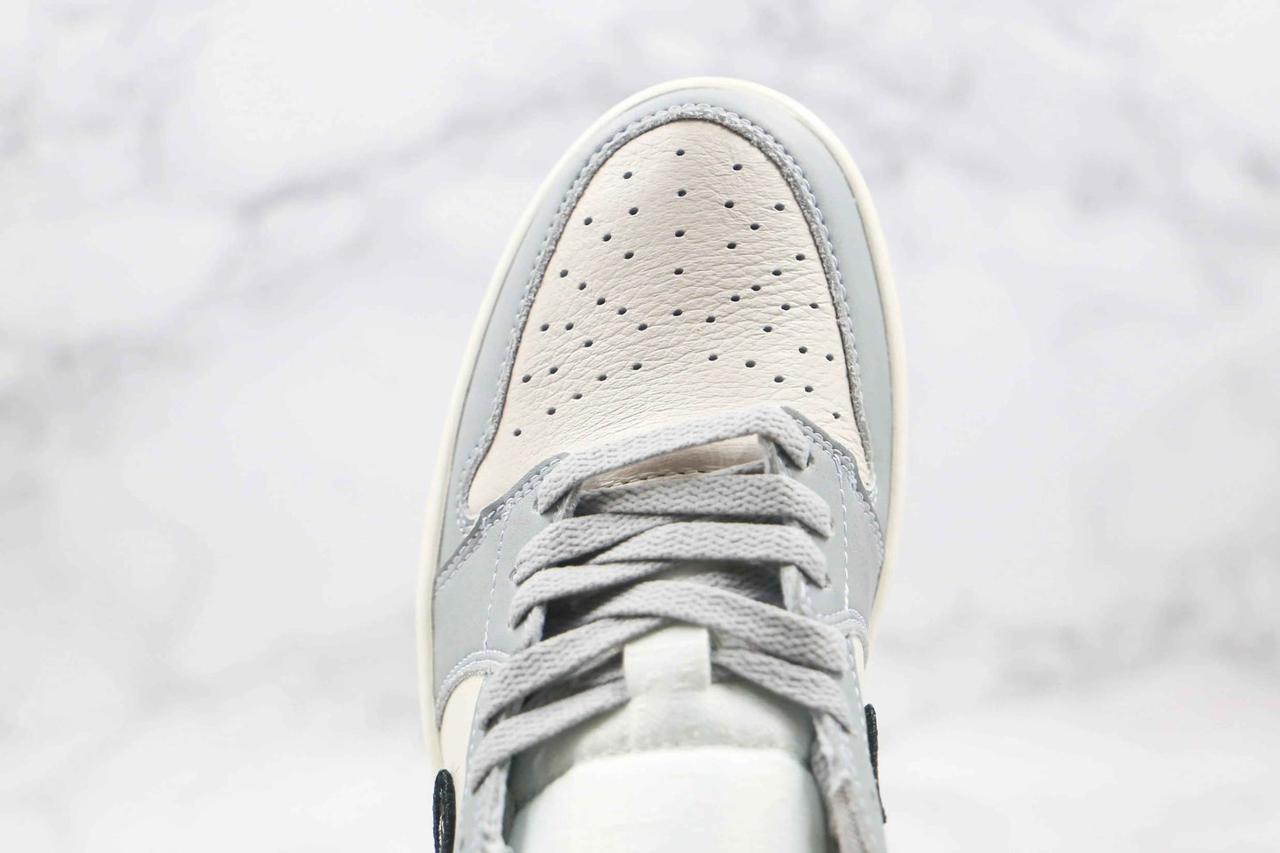 Custom Air Jordan 1 x DİOR High OG