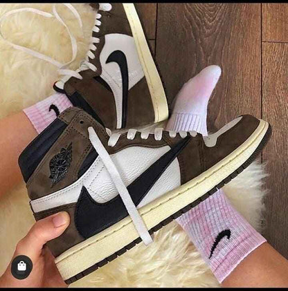Custom Air Jordan 1 x Travis Scott AJ1