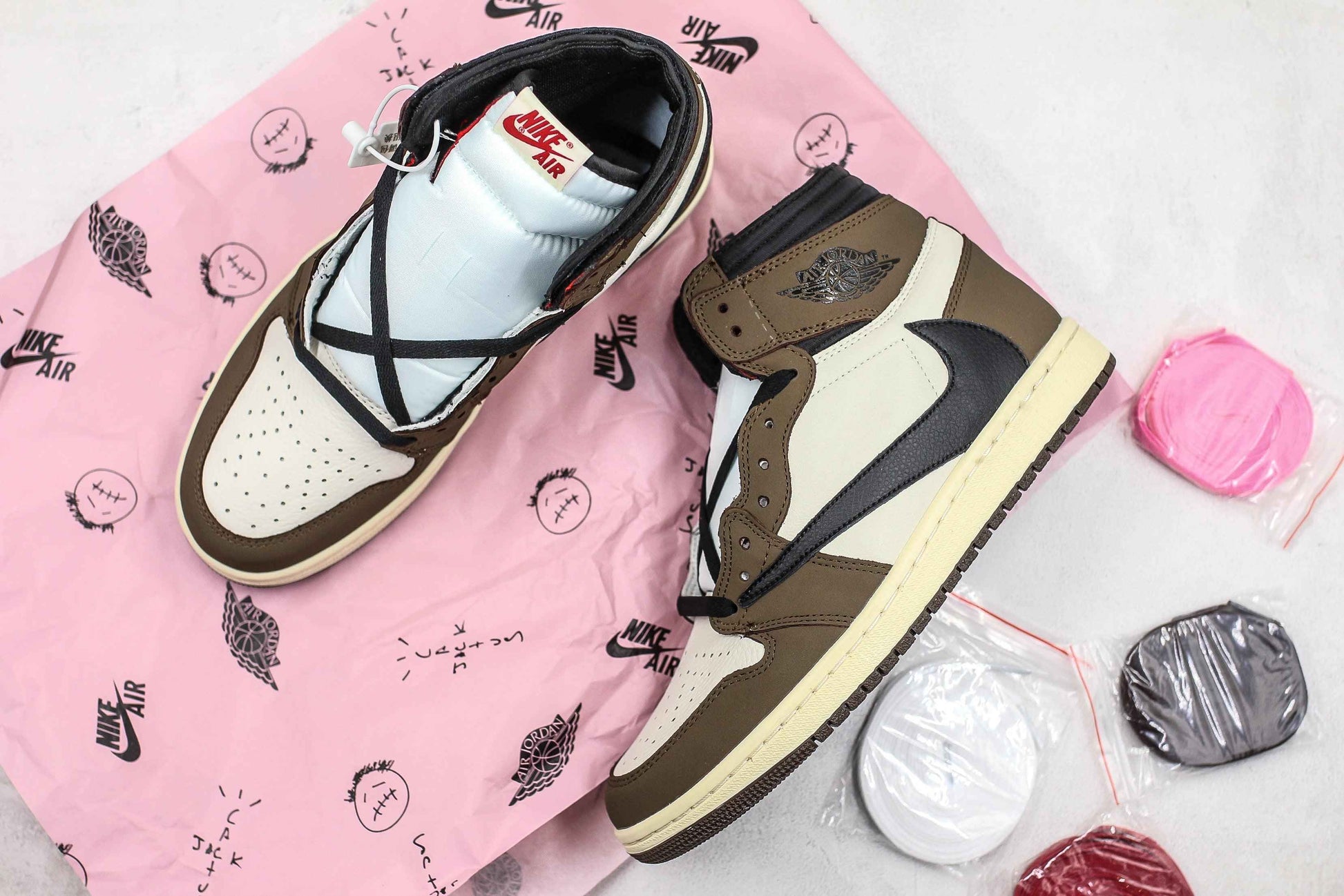 Custom Air Jordan 1 x Travis Scott AJ1