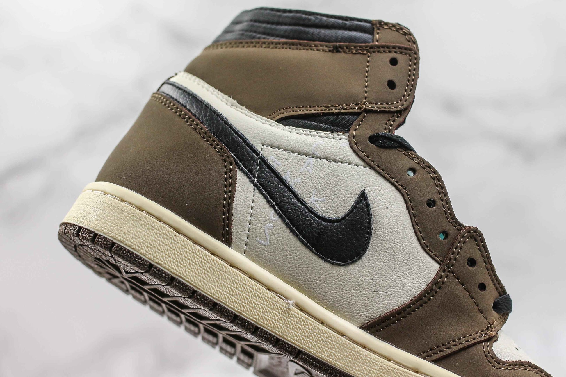 Custom Air Jordan 1 x Travis Scott AJ1