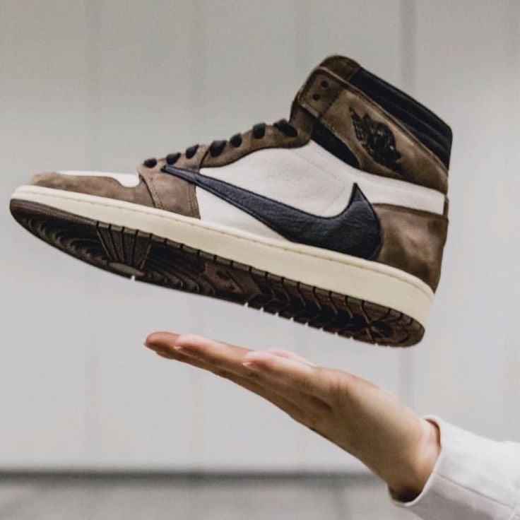 Custom Air Jordan 1 x Travis Scott AJ1