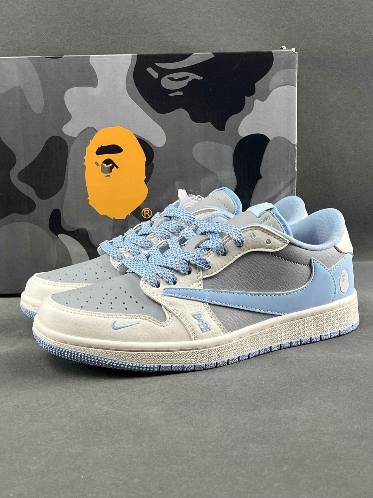 Custom Air Jordan 1 Travis Scott x BAPE BB6588-104 Sneakers