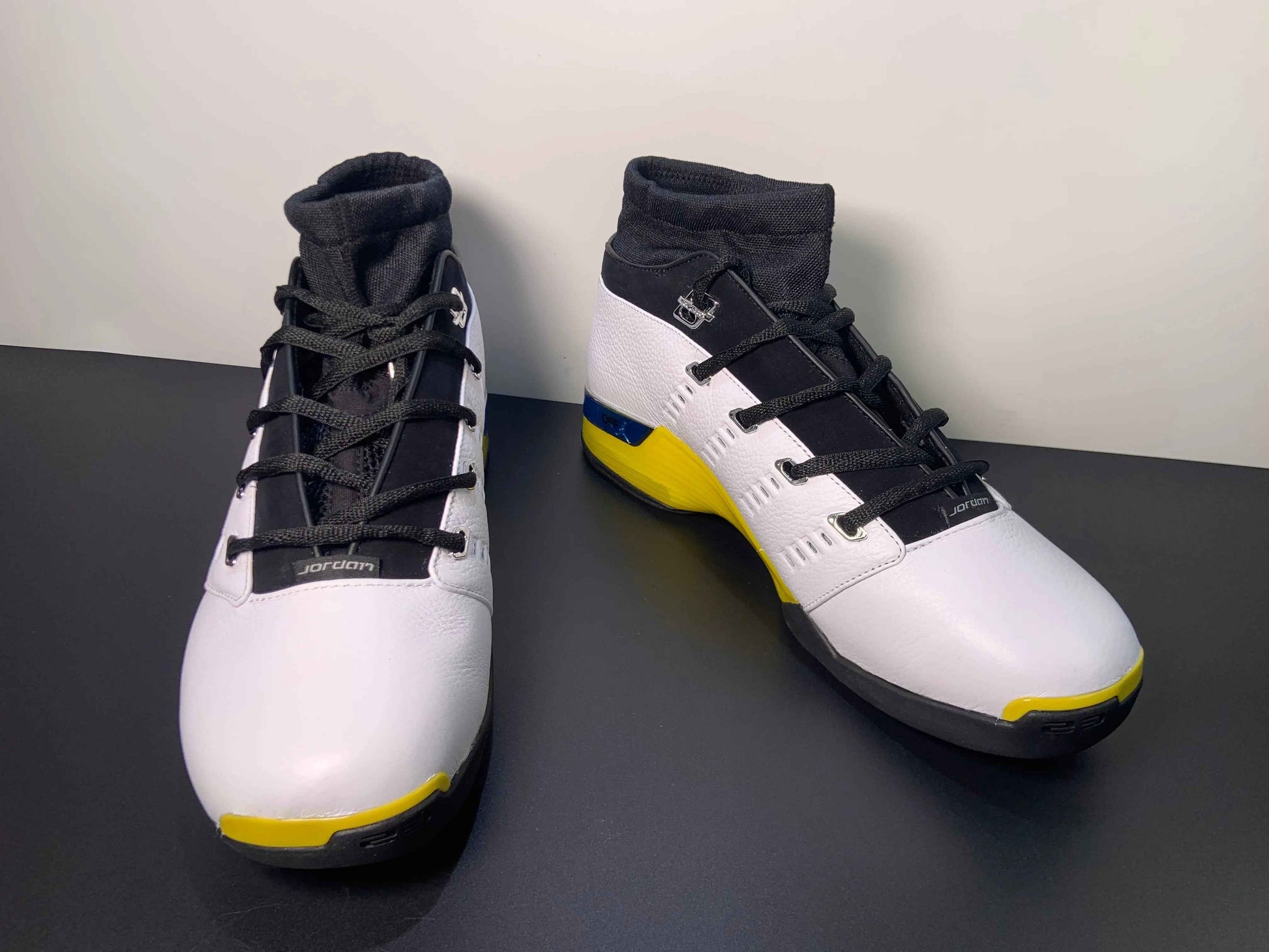 Custom Air Jordan 17 Low “Lightning” FJ0395-100