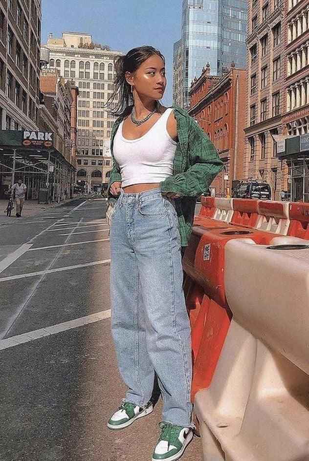 Custom GREEN Jordan 1 High Q