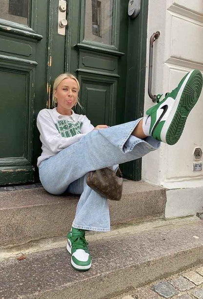 Custom GREEN Jordan 1 High Q