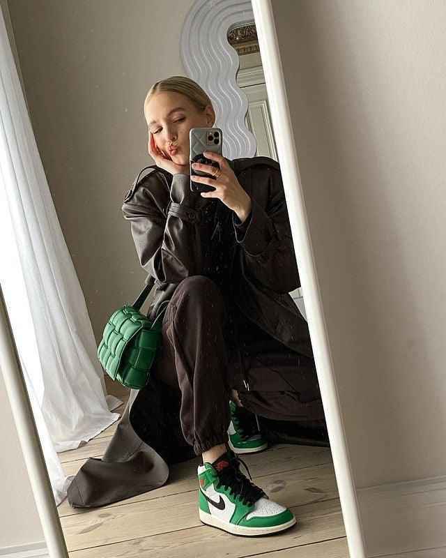 Custom GREEN Jordan 1 High Q