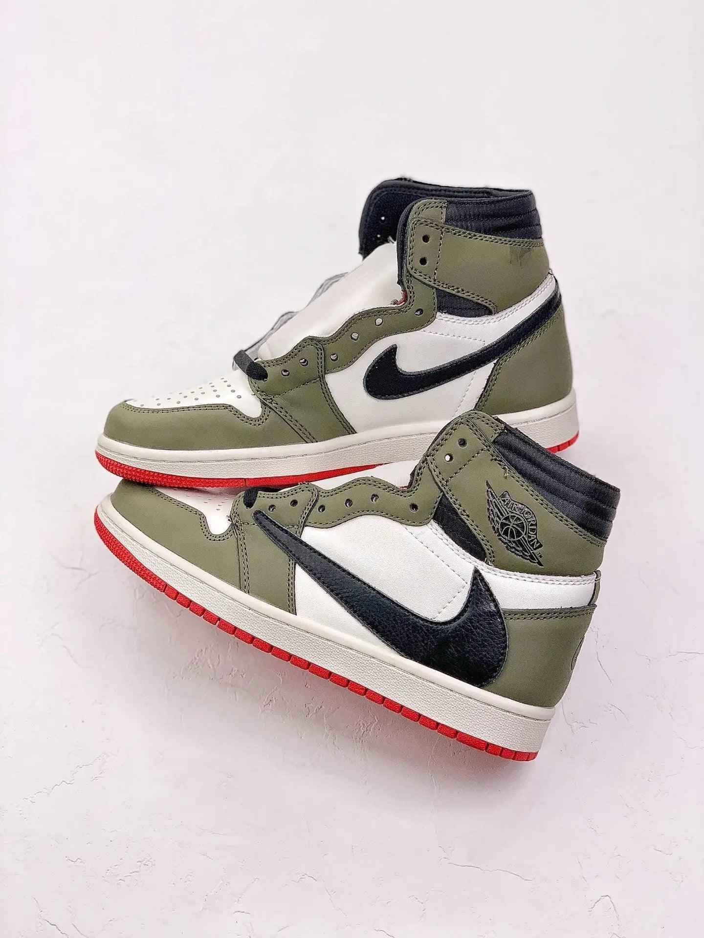 Custom GREEN T-Scott Fragment x Air Jordan 1 High Q Sneakers - Cactus Jack Style with Custom Box