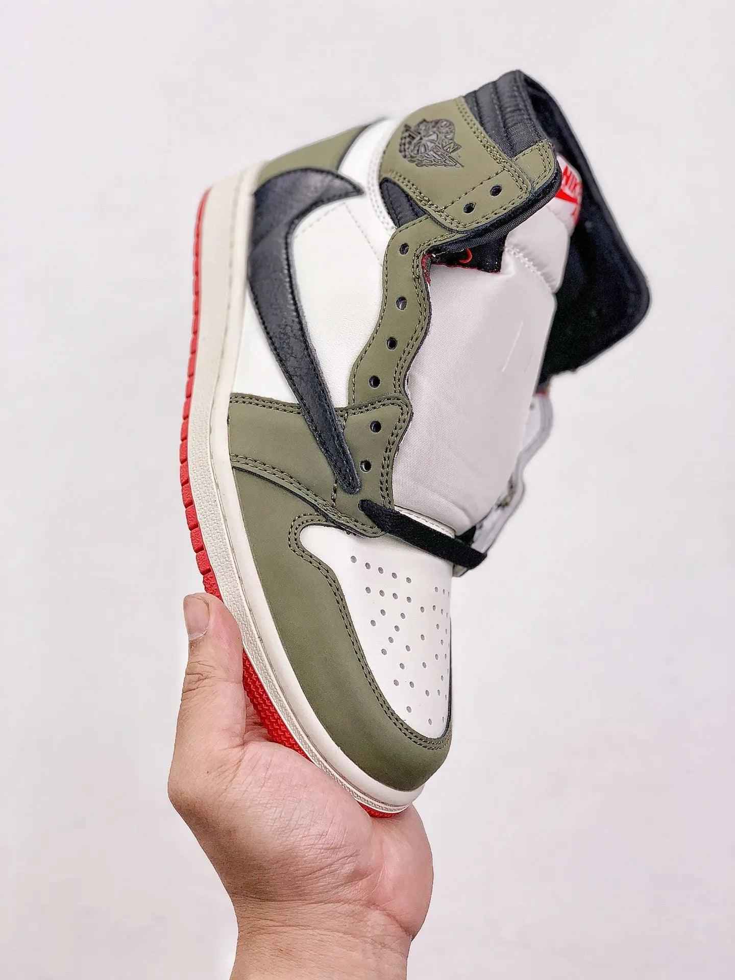 Custom GREEN T-Scott Fragment x Air Jordan 1 High Q Sneakers - Cactus Jack Style with Custom Box