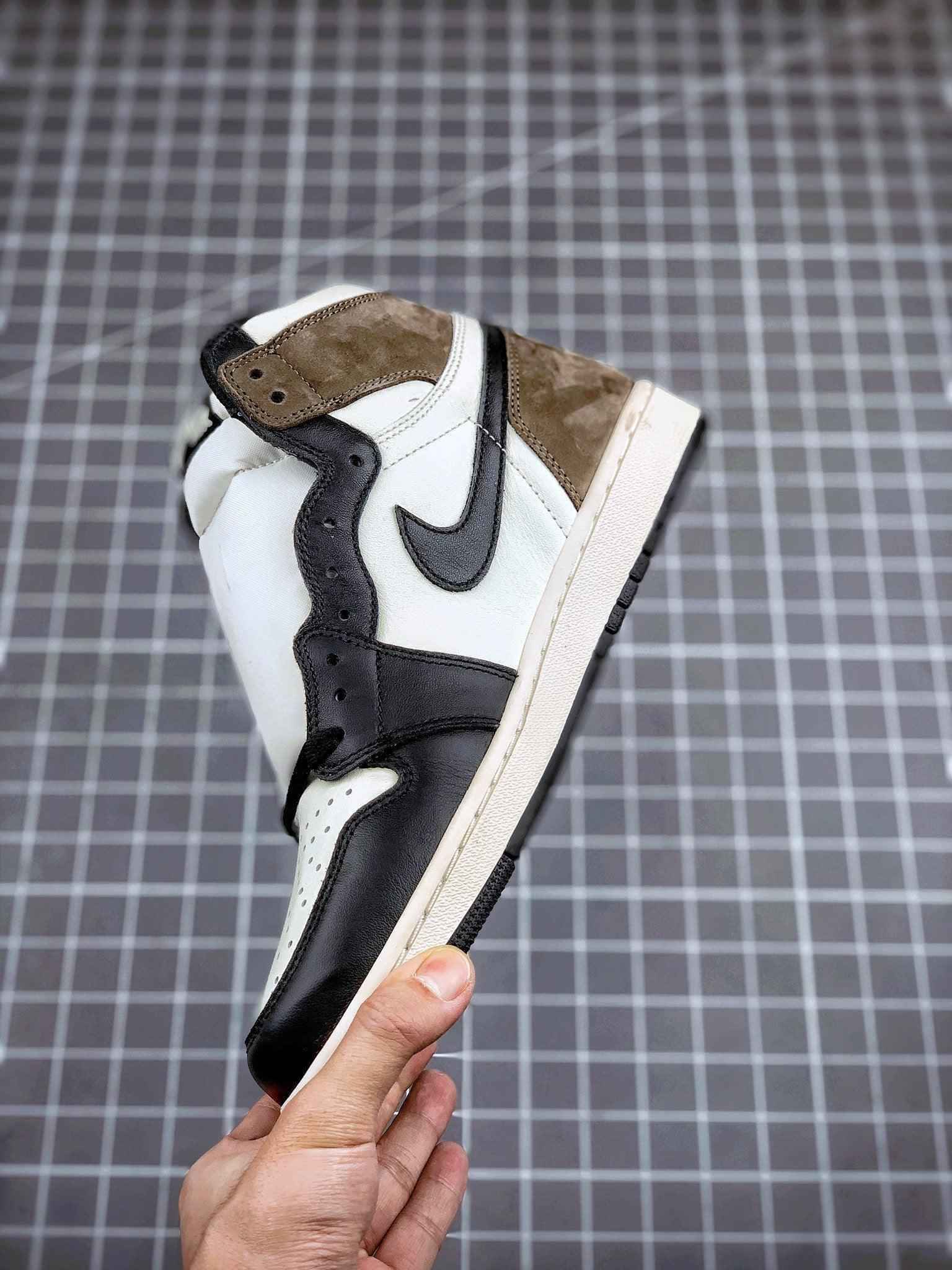 Custom Jordan 1 Retro High Dark Mocha - 555088-105