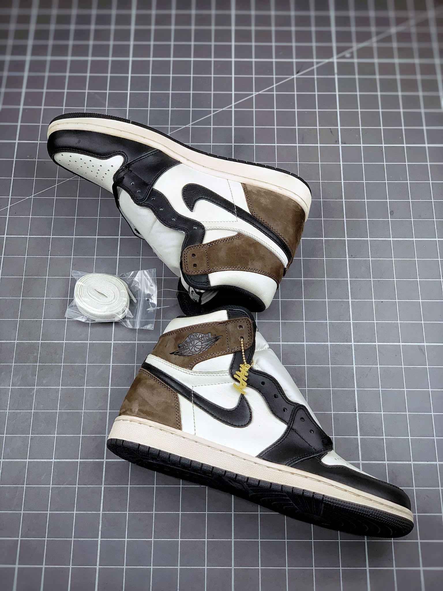 Custom Jordan 1 Retro High Dark Mocha - 555088-105