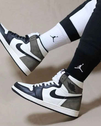 Custom Jordan 1 Retro High Dark Mocha - High Quality Sneakers