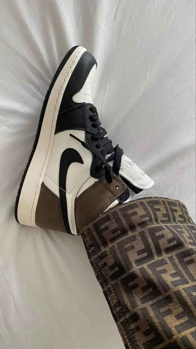 Custom Jordan 1 Retro High Dark Mocha - High Quality Sneakers
