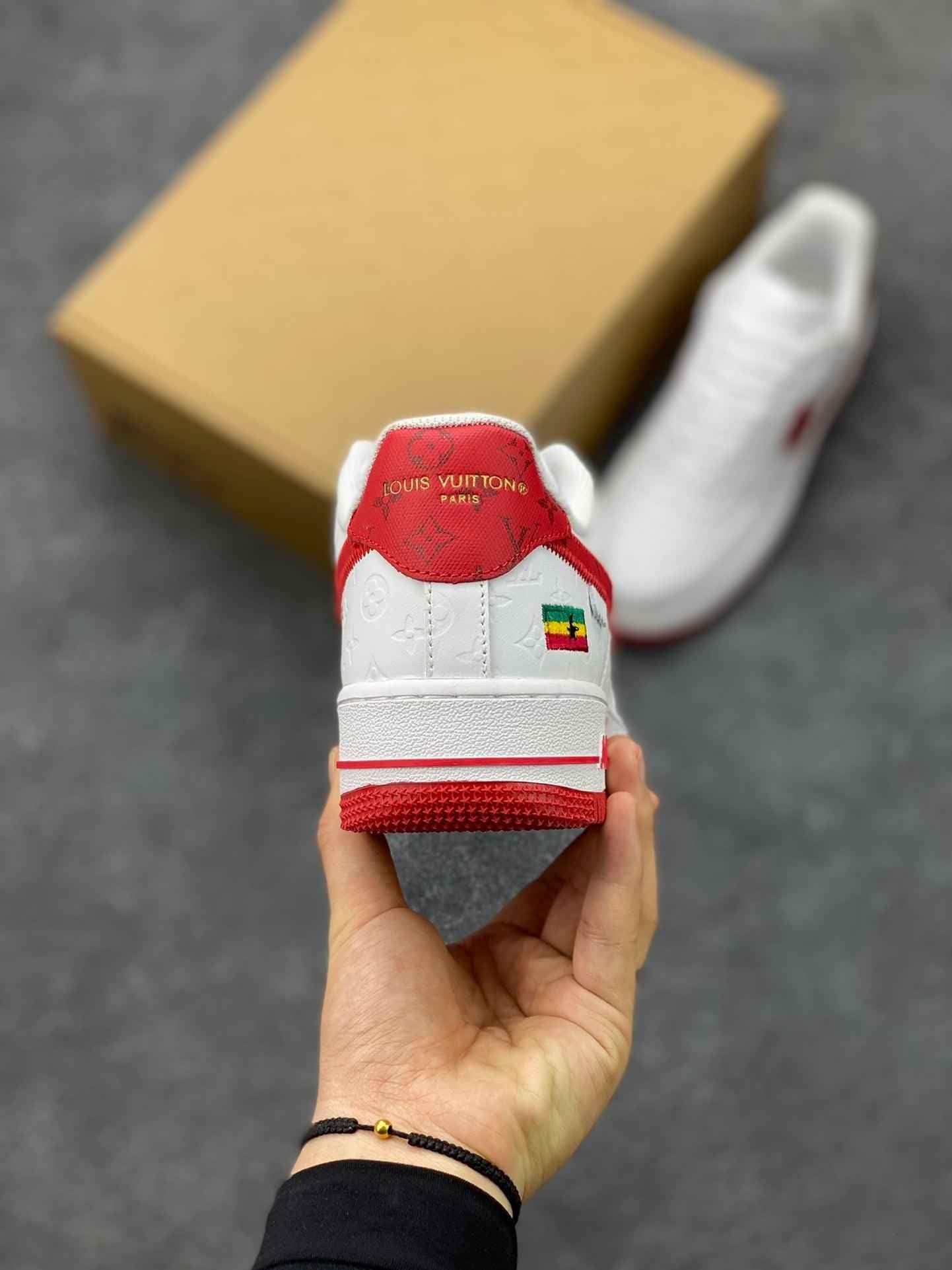 Custom Nk Air Force 1'07 x LV Low Air Sole LD0212