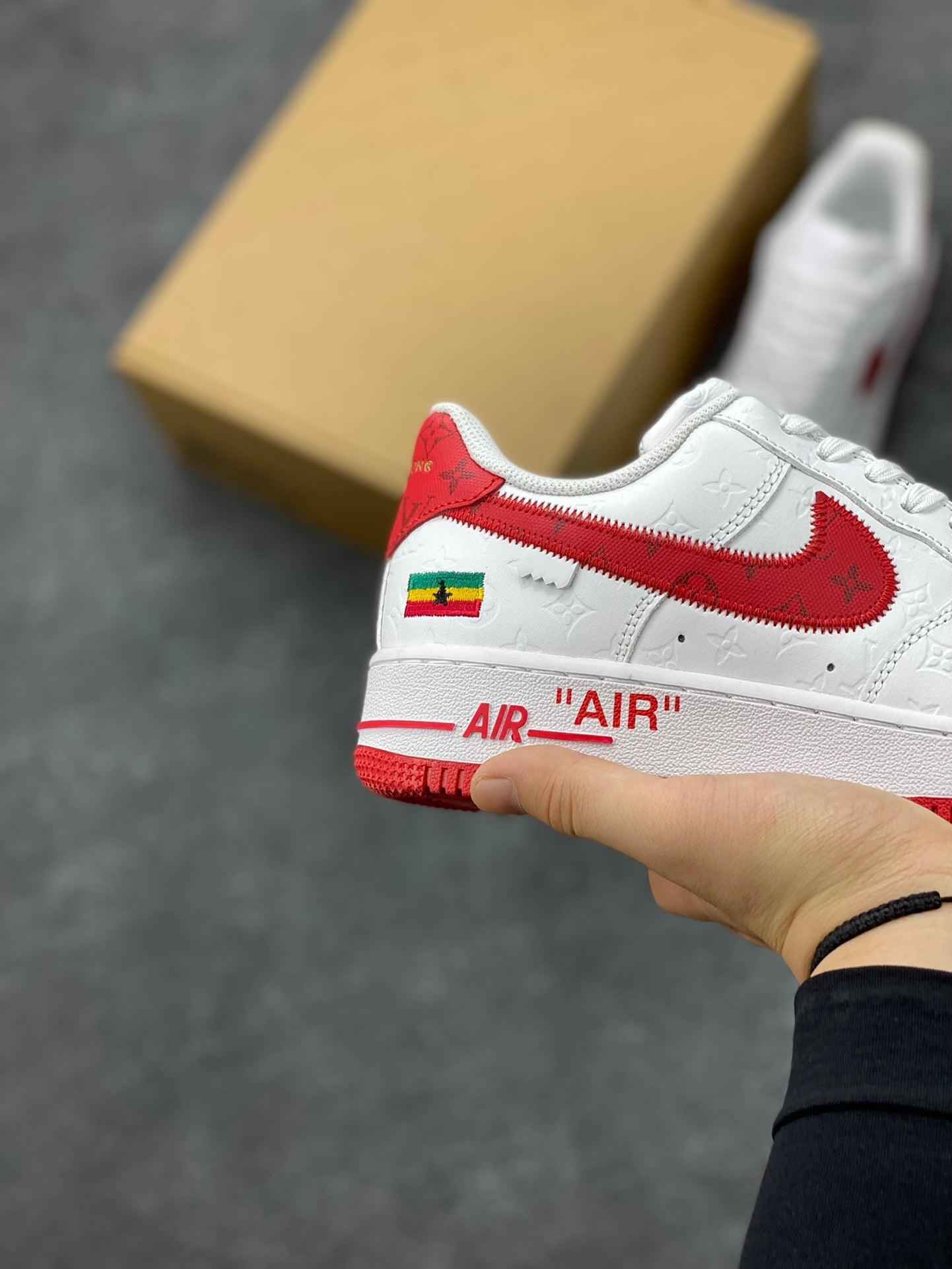 Custom Nk Air Force 1'07 x LV Low Air Sole LD0212