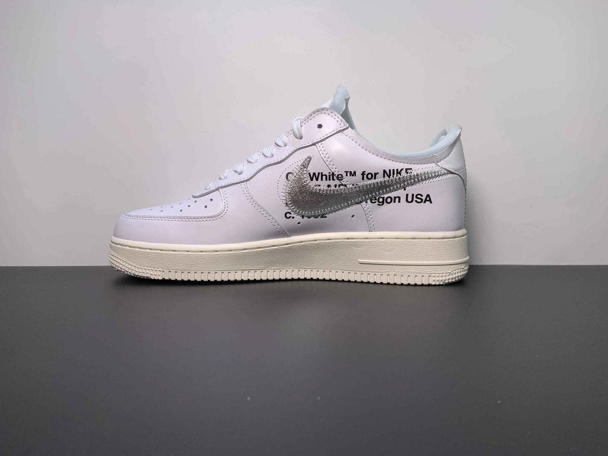 Custom Off White x Air Force 1 Low AO4297-100
