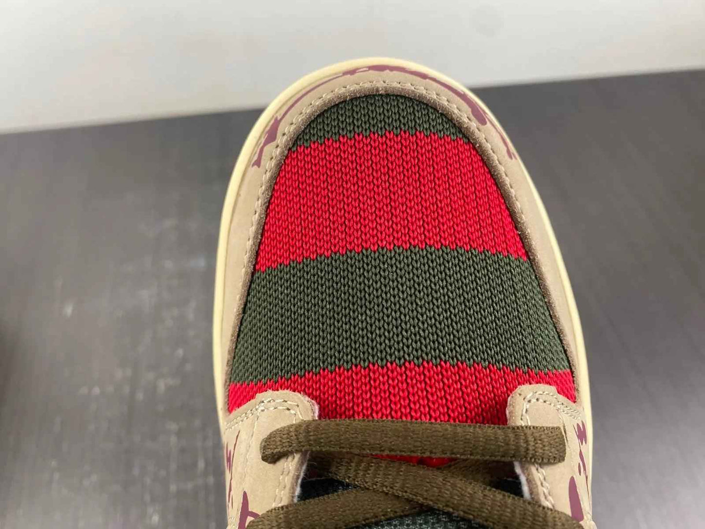 Custom SB Dunk Low “Freddy Krueger”