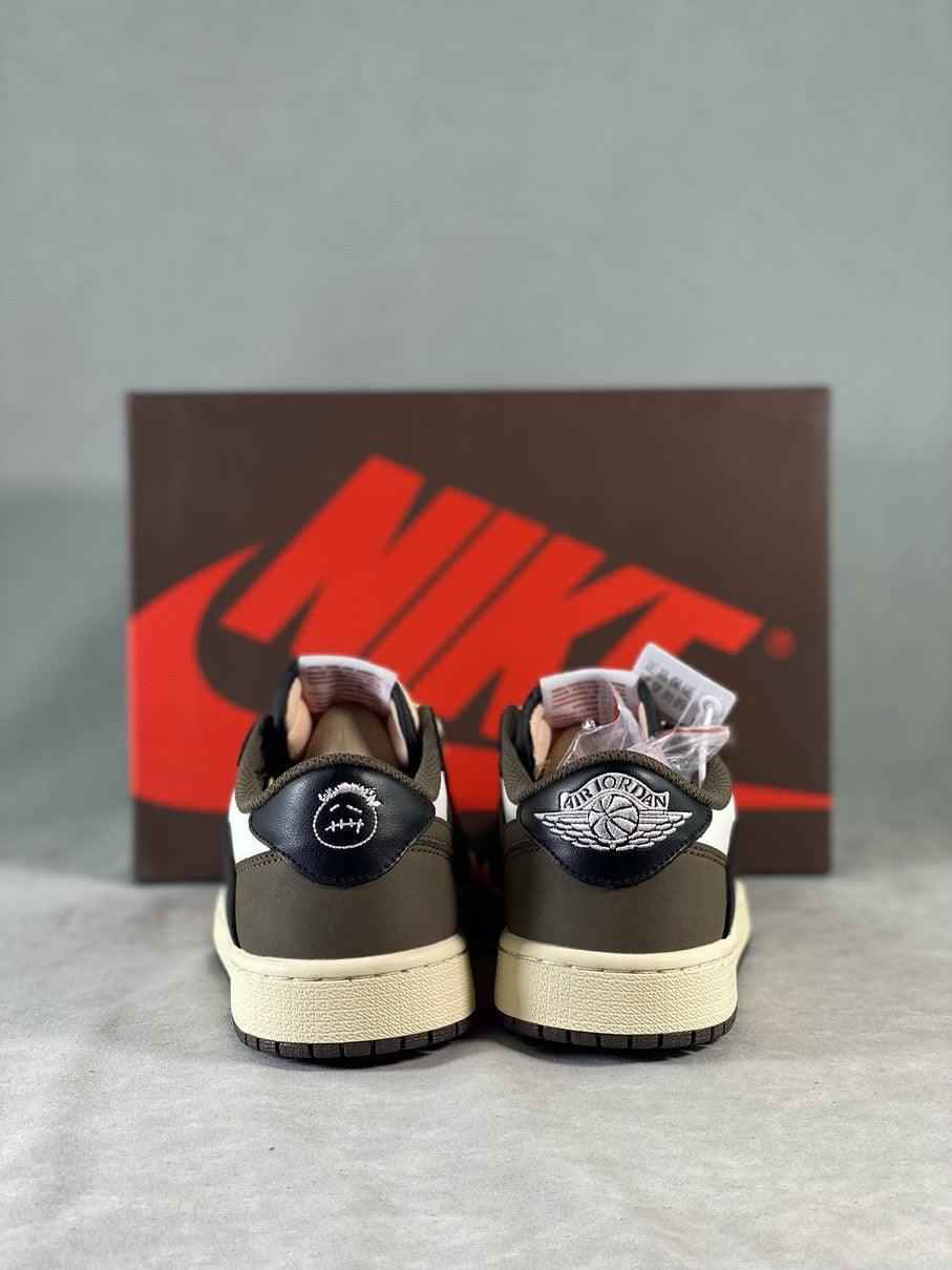 Custom Travis Scott × Air Jordan 1 Low OG “Reverse M CQ4277 105