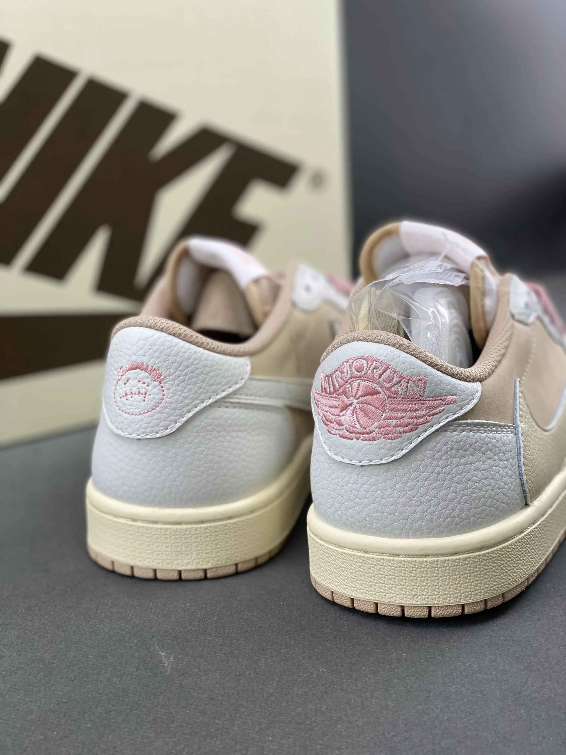 Custom Travis Scott x Air Jordan 1 DM7866-106