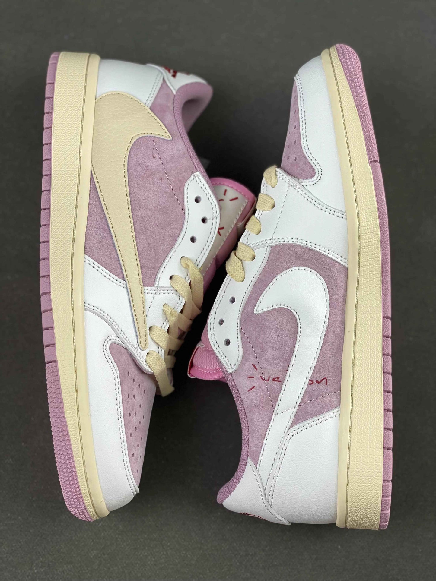 Custom Travis Scott x Air Jordan 1 DM7866-600