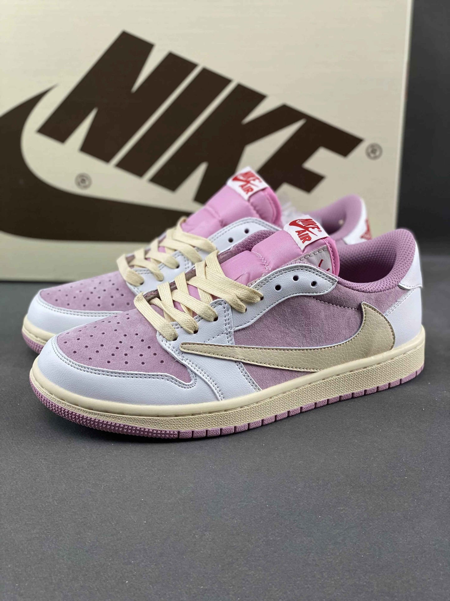 Custom Travis Scott x Air Jordan 1 DM7866-600