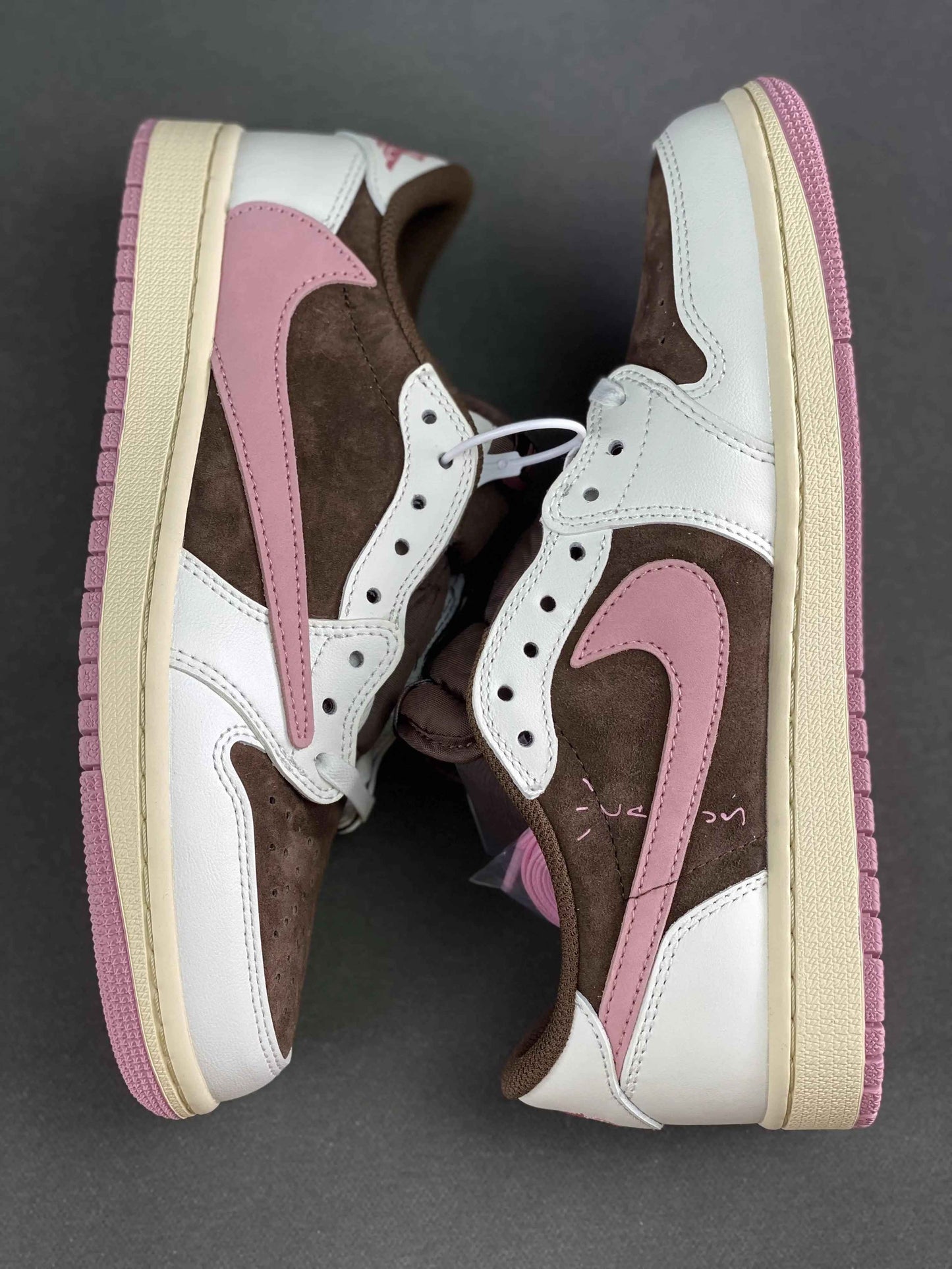 Custom Travis Scott x Air Jordan 1 Low DX4131-206