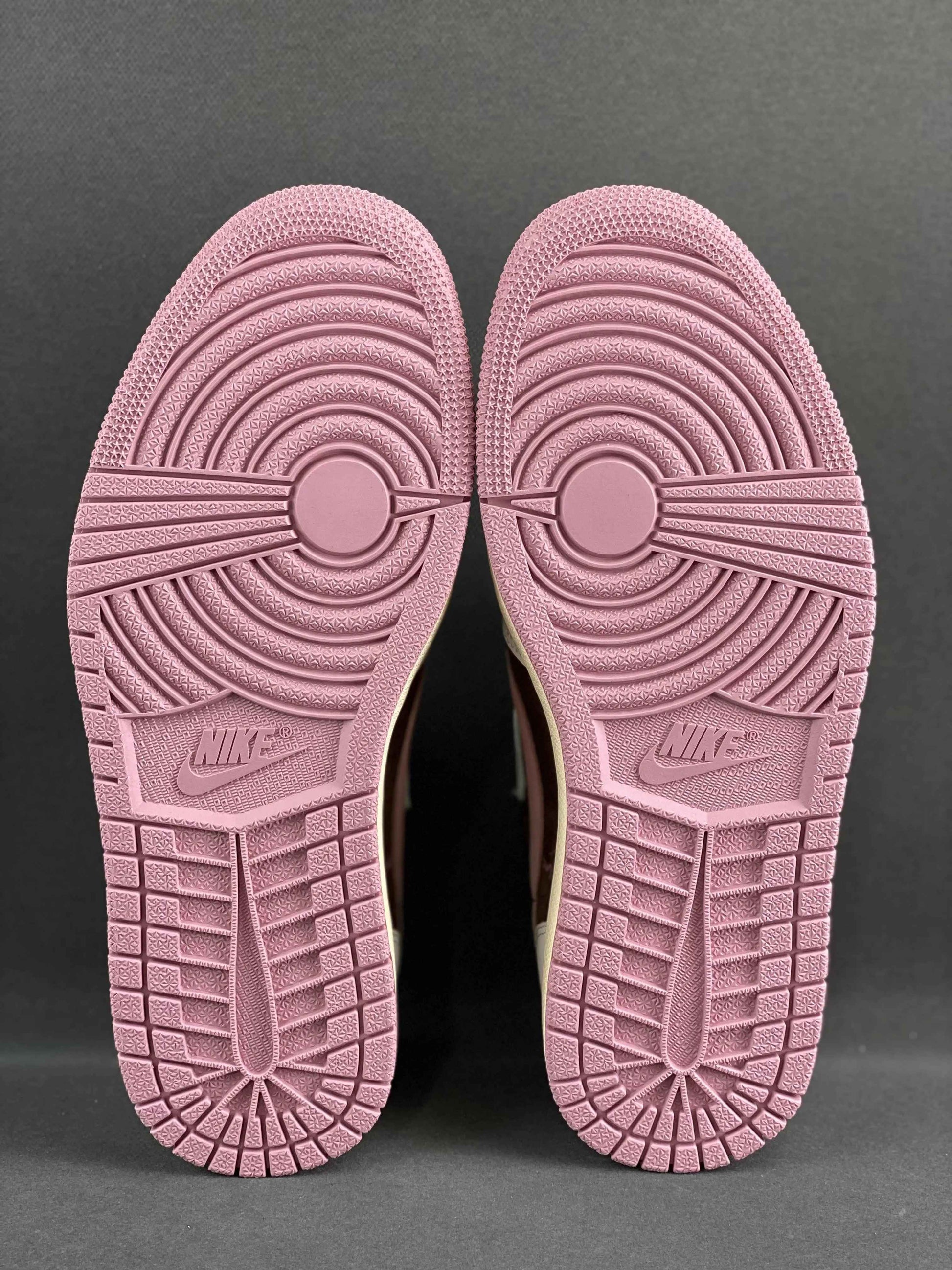 Custom Travis Scott x Air Jordan 1 Low DX4131-206