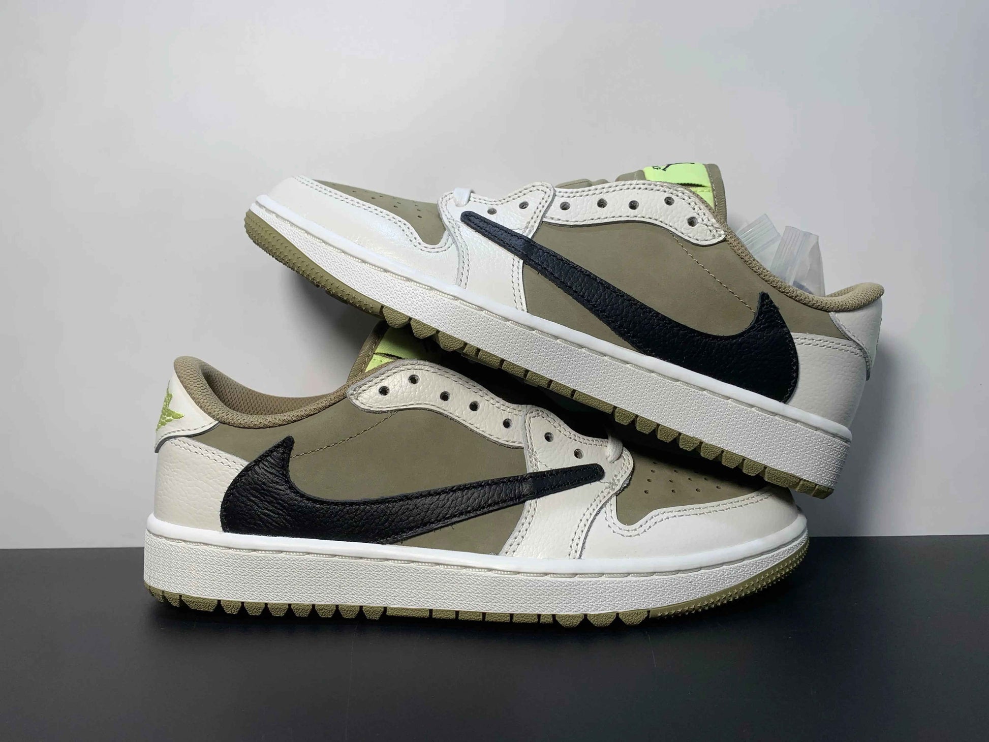 Custom Travis Scott x Air Jordan 1 Low Golf TS DM7866-01