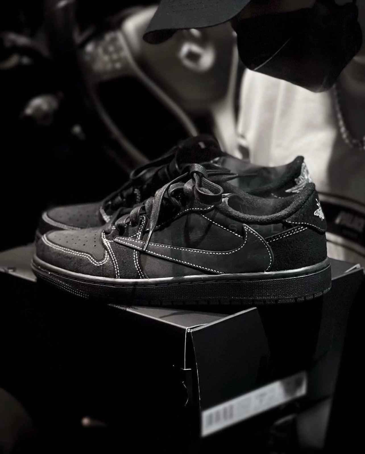 Custom Travis Scott x Fragment x Air Jordan 1 Low DM7866-001 - Exclusive Travis Scott Air Jordan 1 Low Edition