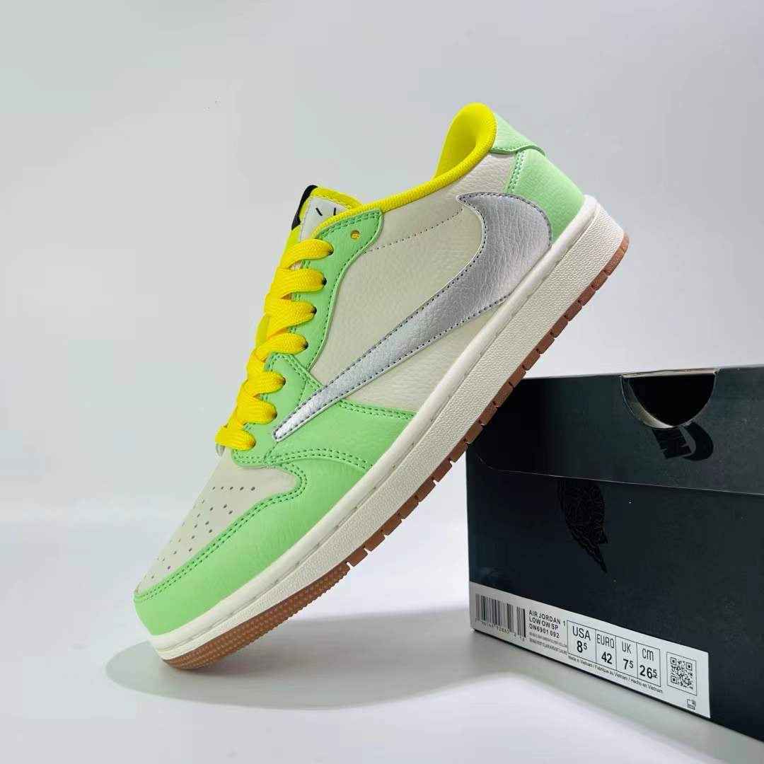 Designer Air Jordan 1 Travis Scott DN6901 092 - Limited Edition Sneakers