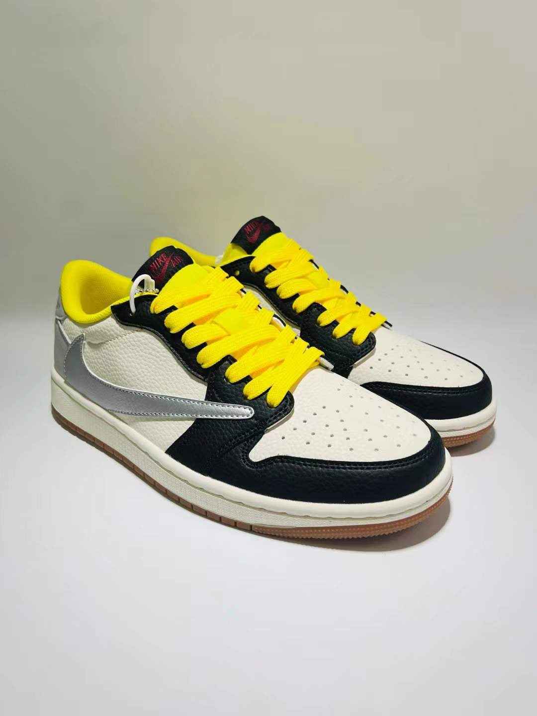 Designer Air Jordan 1 Travis Scott DN6901 095 - Limited Edition Sneakers