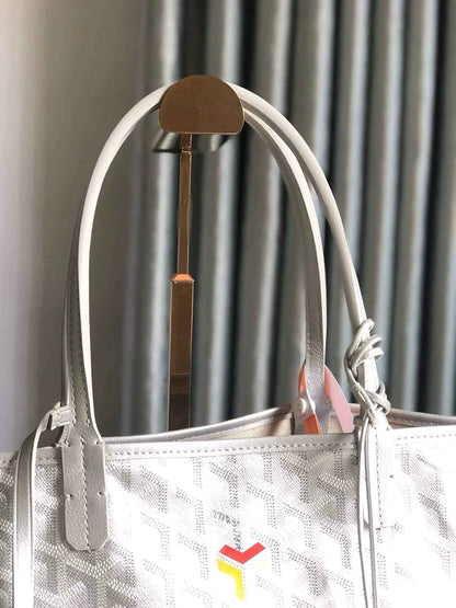 Goyard St Louis PM Handbag