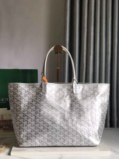 Goyard St Louis PM Handbag