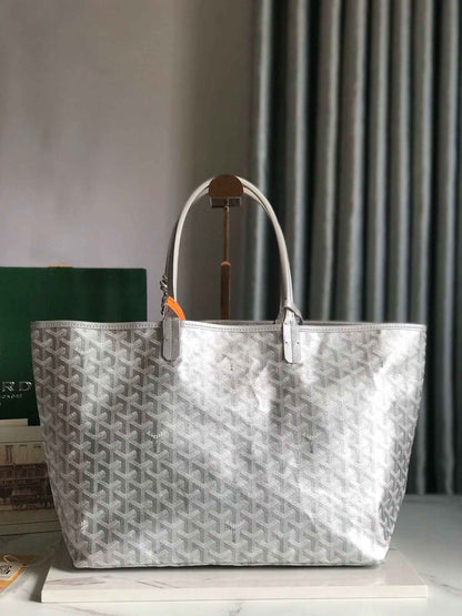 Goyard St Louis PM Handbag
