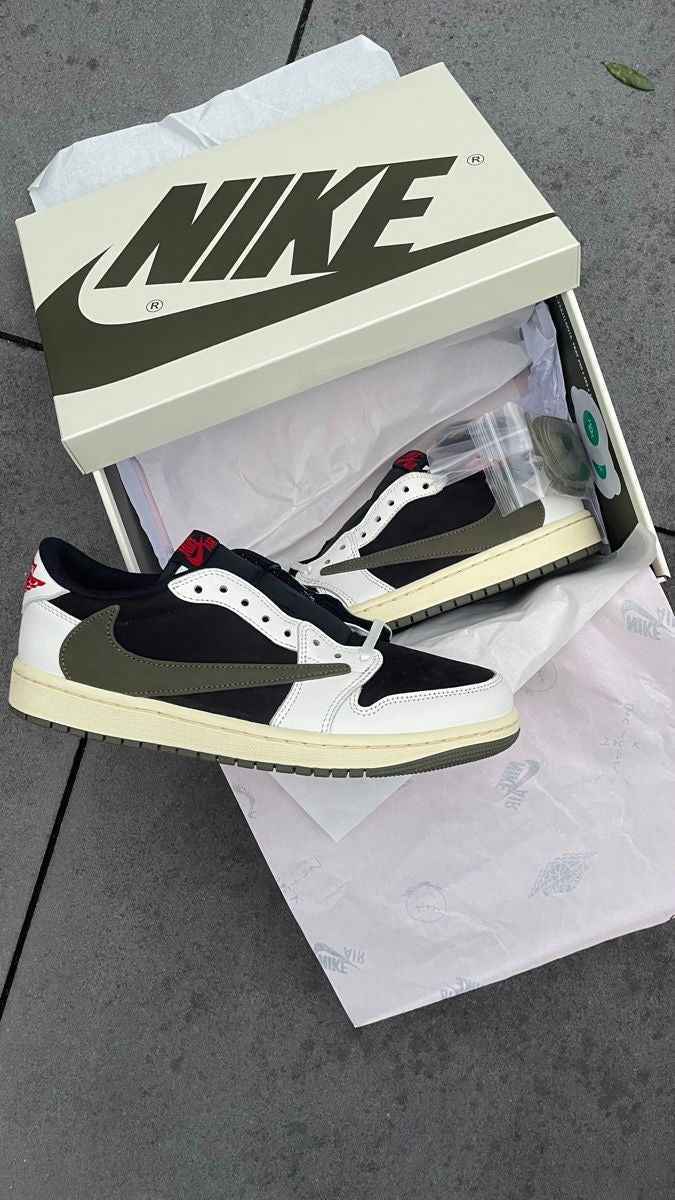 Custom Travis Scott x Fragment x Air Jordan 1 Low DZ4137 106 - Exclusive Travis Scott Air Jordan 1 Low Release