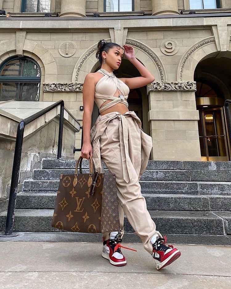 Custom Air Jordan 1 OFF-White Chicago Sneakers