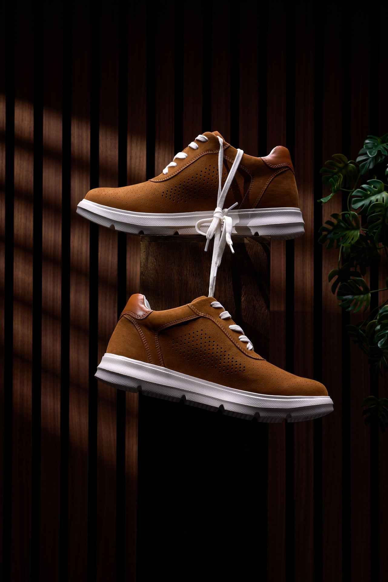 CALTO - J1583  - 2.6 Inches Taller (Brown) - Lightweight Casual Walkers Tallmenshoes.com