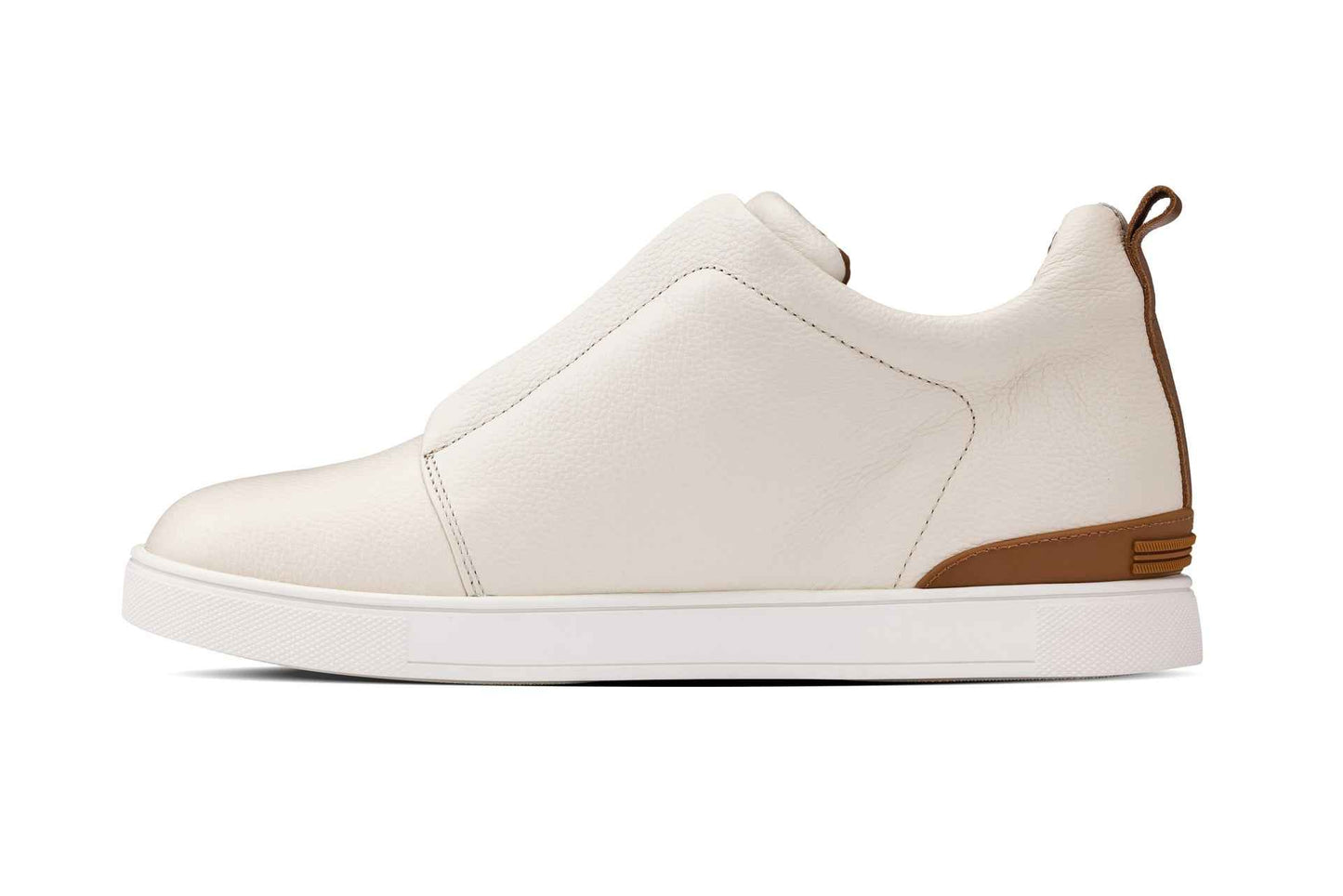 CALTO - J1933  - 2.6 Inches Taller (Off-White) - Slip-On  Snoafers