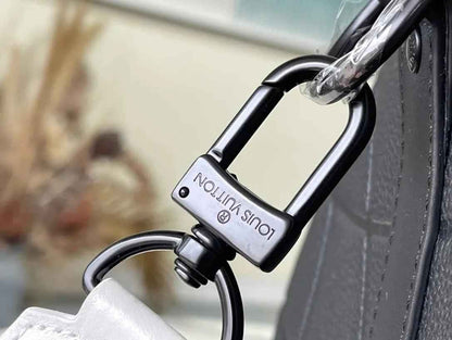 LV Monogram 50 Tauri lon M21382