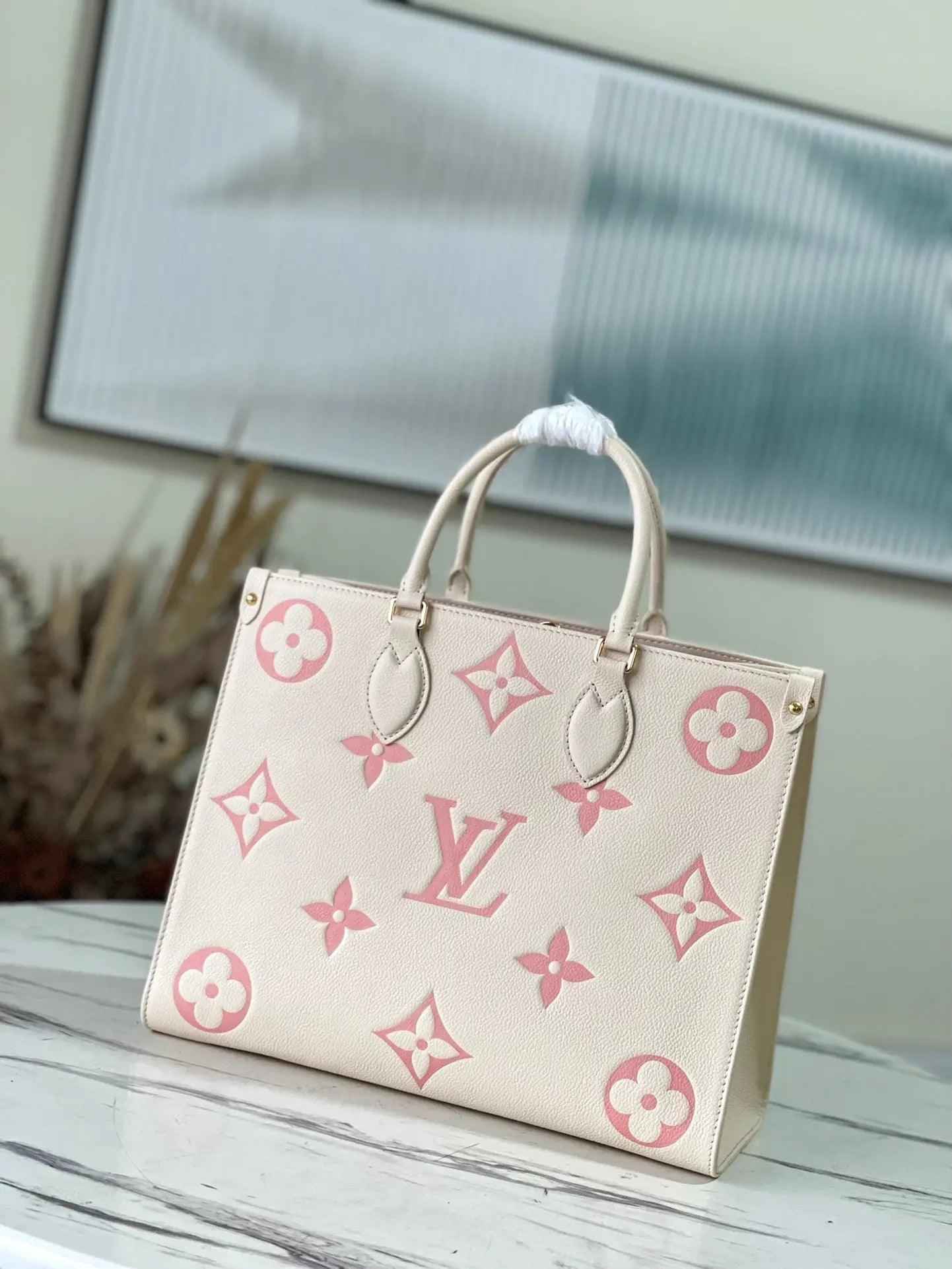 LV OnTheGo Tote Monogram M45595