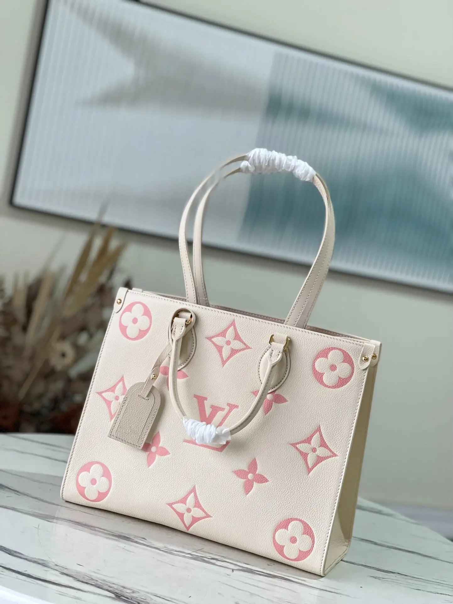 LV OnTheGo Tote Monogram M45595