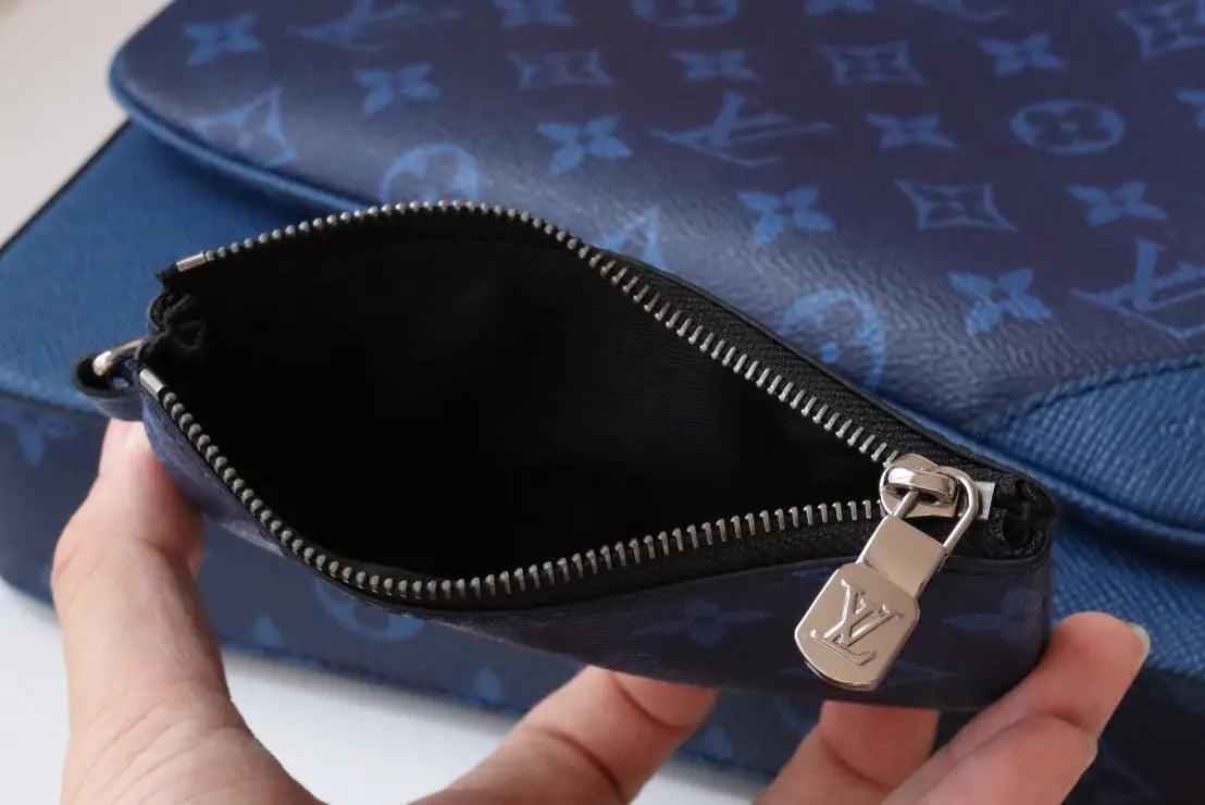 LV Taigarama Trio Monogram M30848