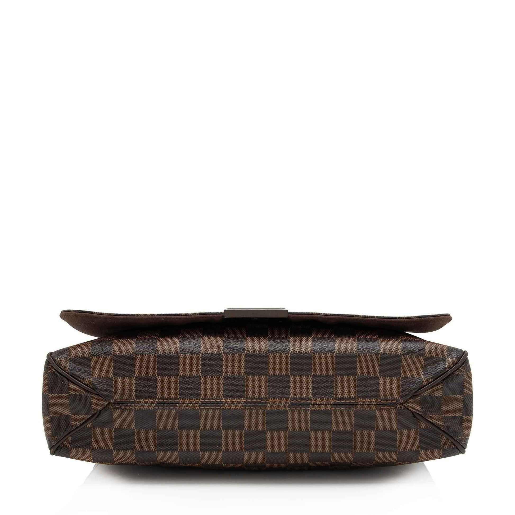 LV Damier Ebene District MM Messenger Bag