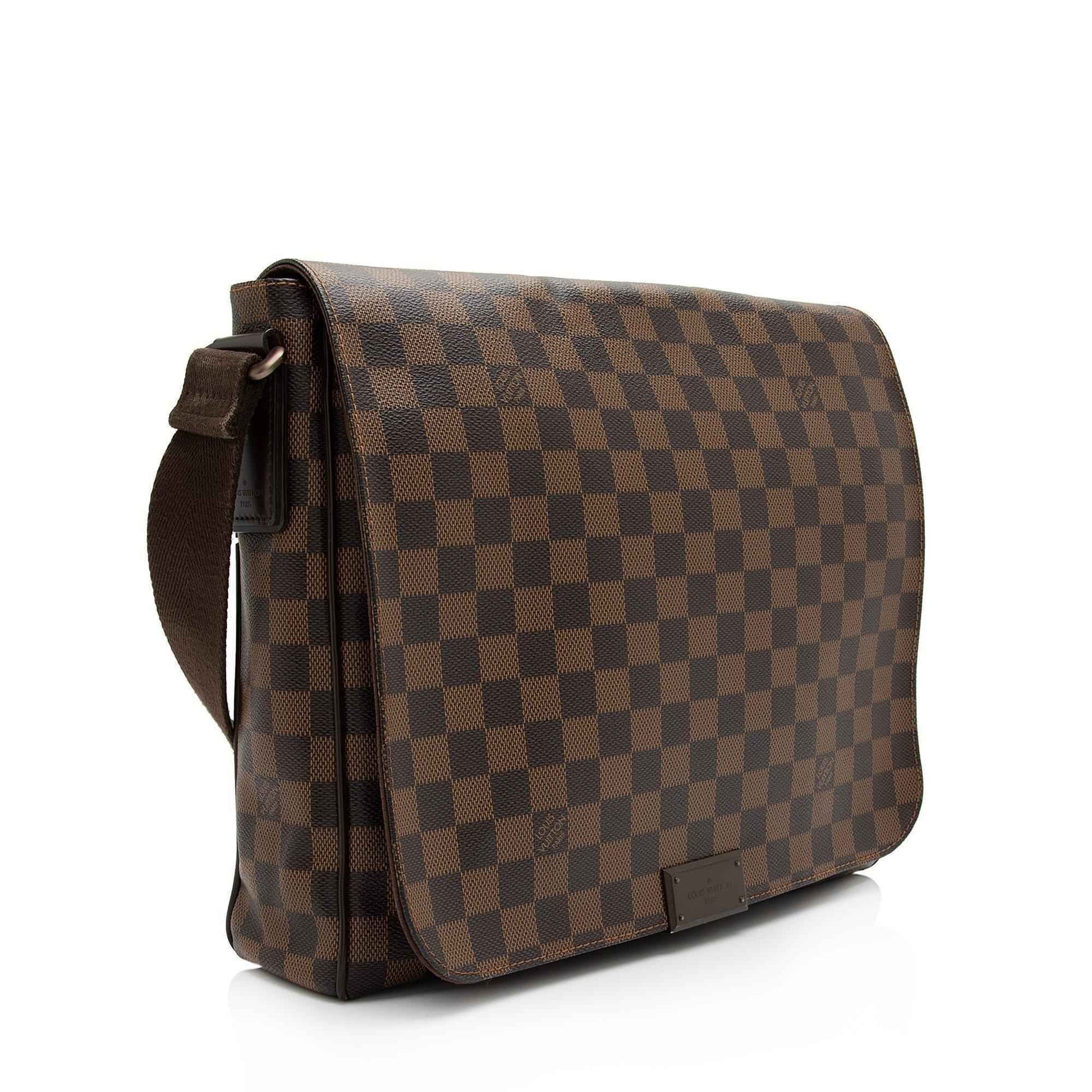 LV Damier Ebene District MM Messenger Bag
