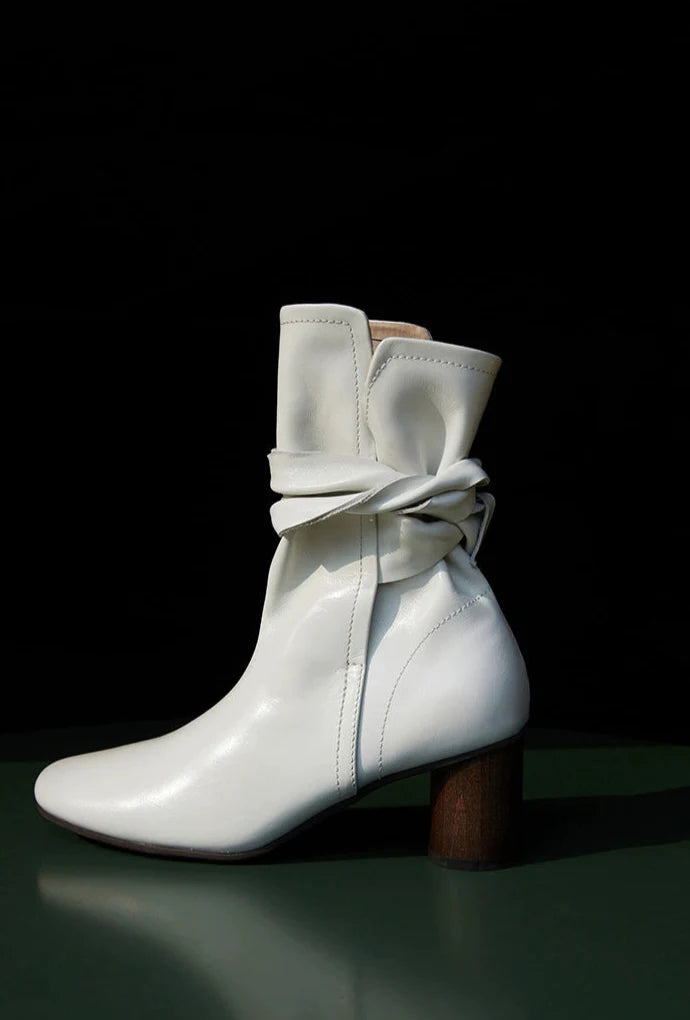 Leather Ankle Boots with Block Heel - Wolvess