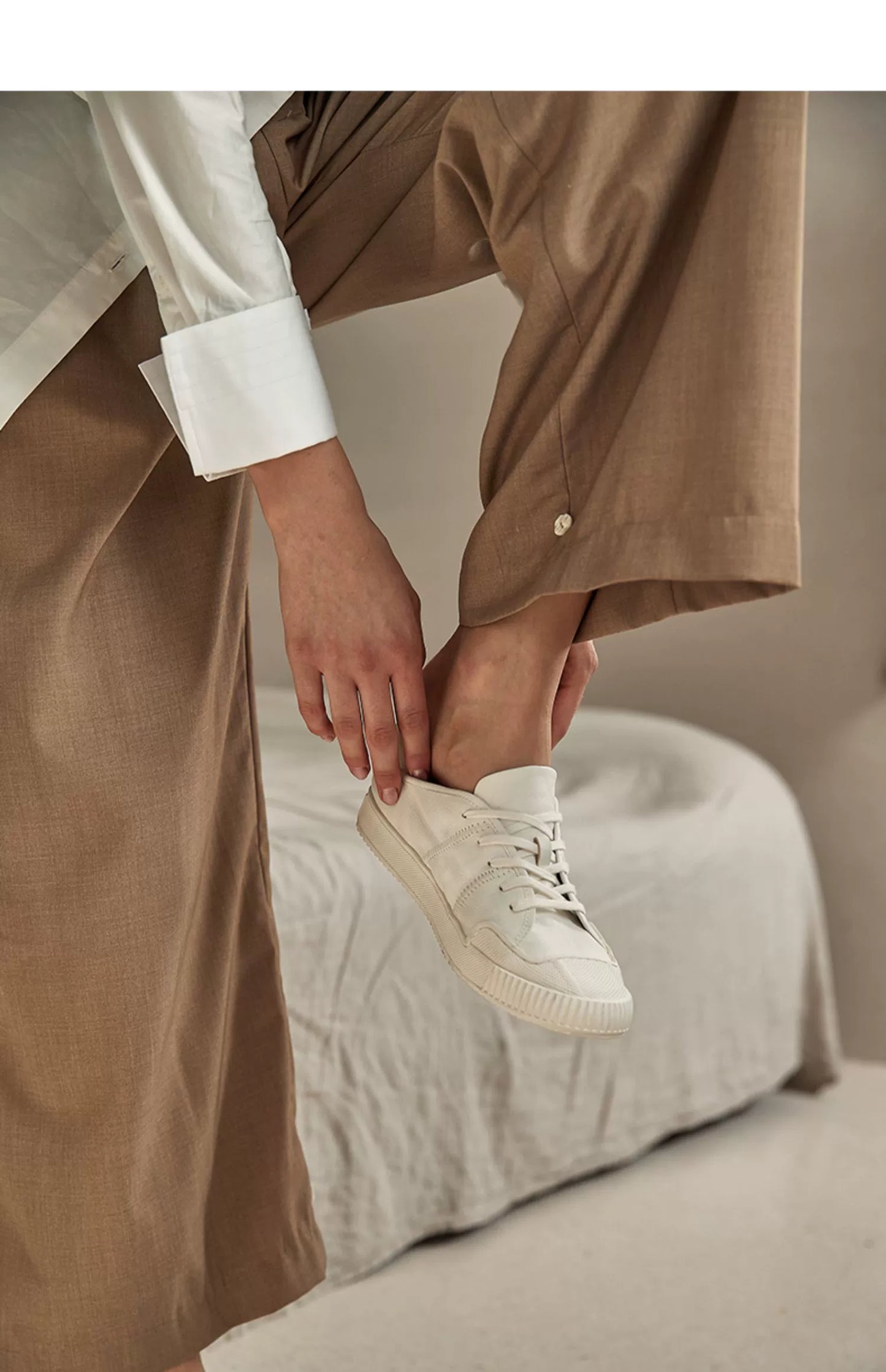 White Low-Top Lace-Up Sneakers - Wolvess