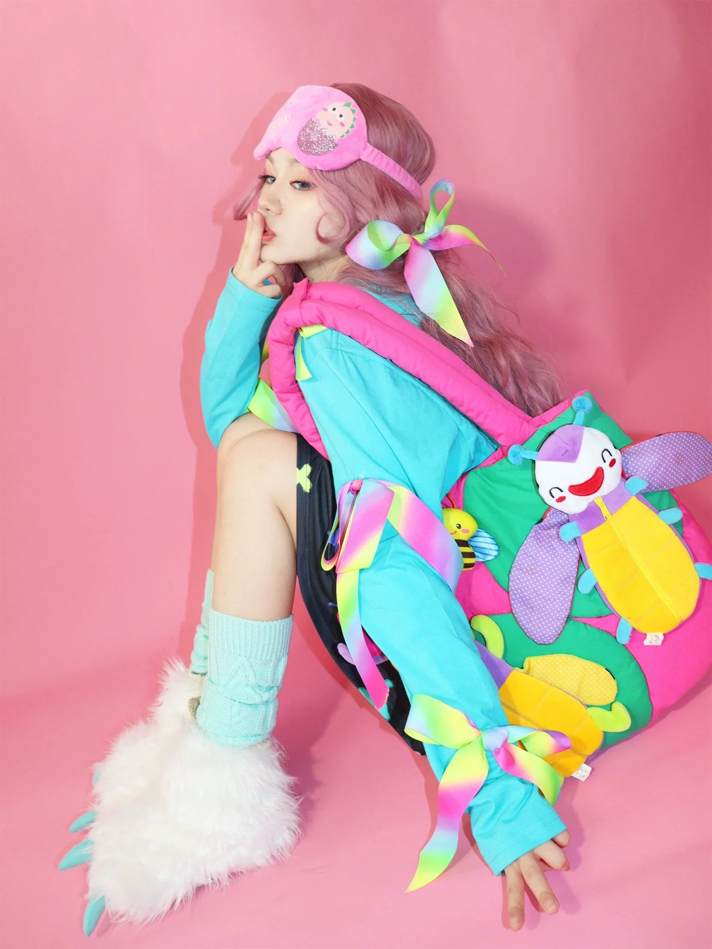 Kawaii Bug Plushie Colorblock Bag - Wolvess