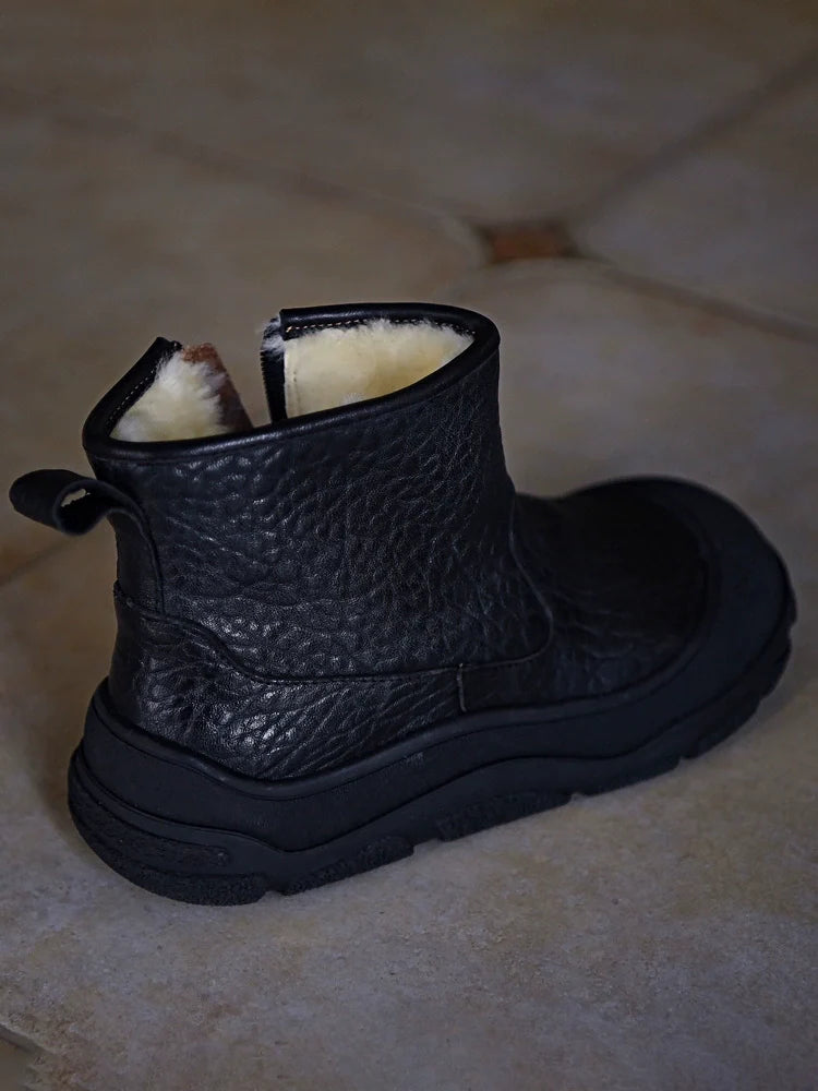 Black Shearling-Lined Winter Boot with Zipper - Wolvess