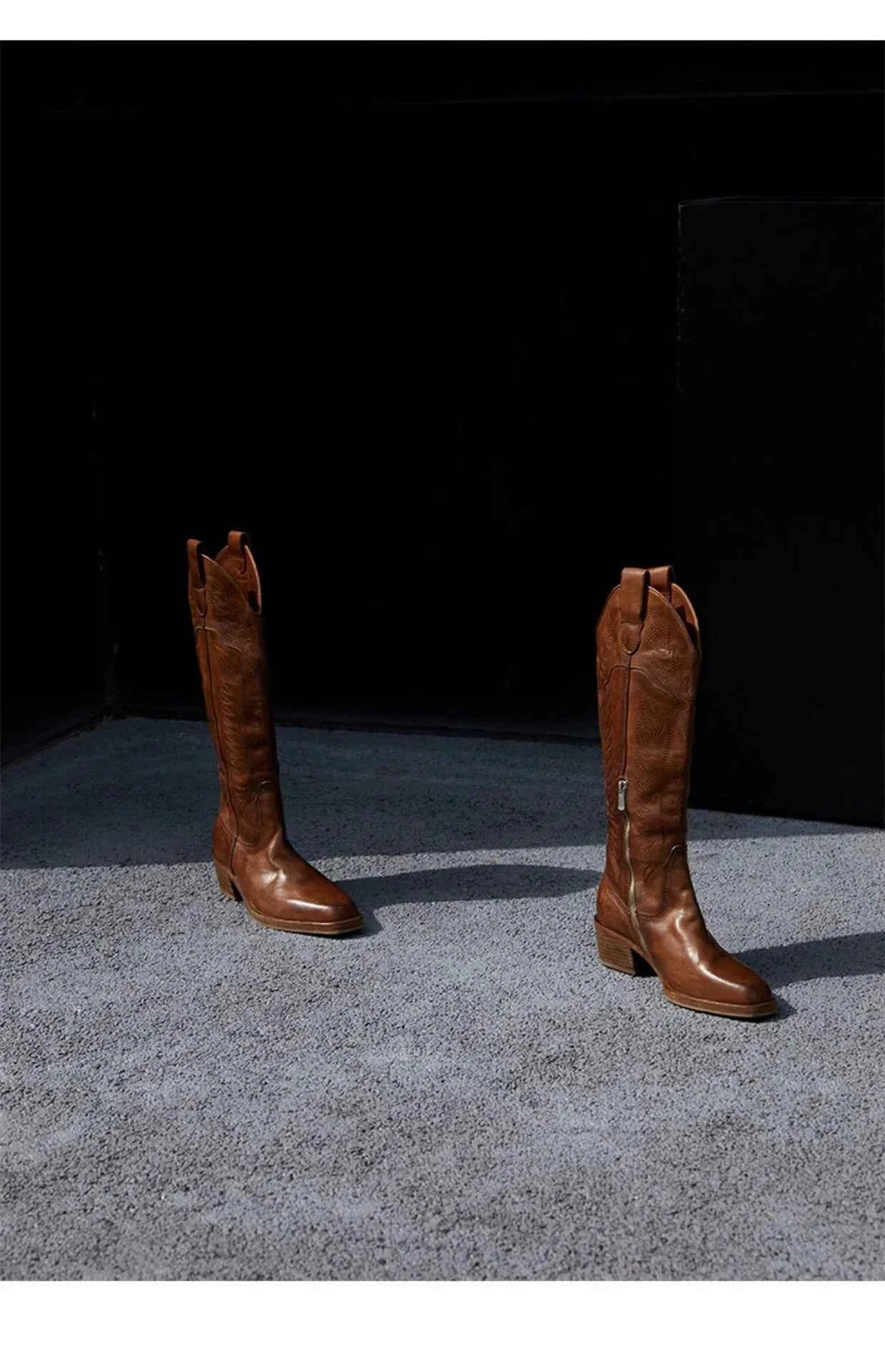 Brown Leather Western Cowboy Boots with Embroidered Detailing